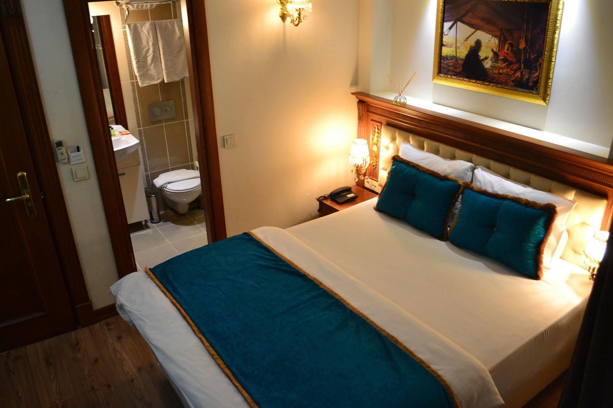 Blue Istanbul Hotel Bagian luar foto